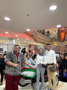 Dukung Palestina, Pengusaha Skincare Situbondo Beli Motor Donasi Ivan Gunawan Rp70 Juta